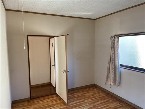 2階：北側洋室6帖