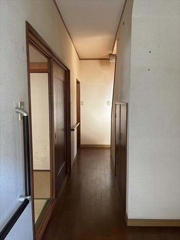 1階：廊下