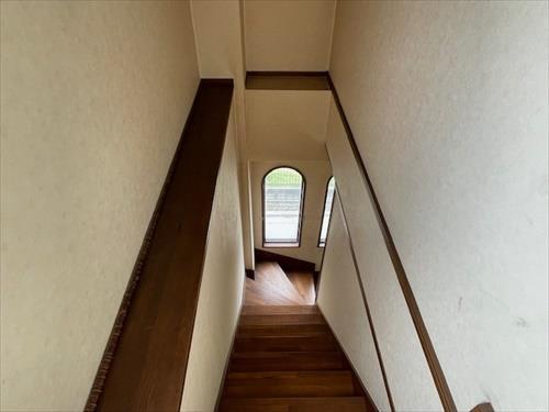 階段(4階から3階へ)