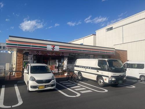 セブンイレブン東部流通団地店迄1610ｍ