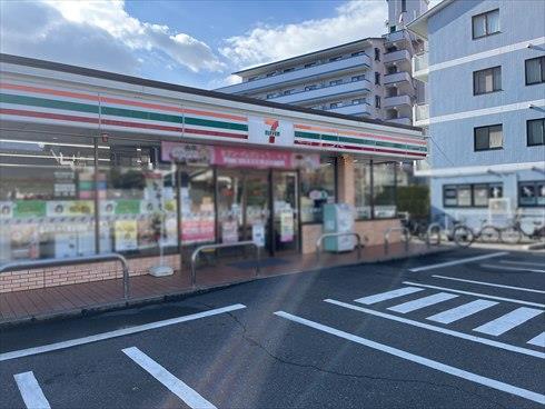 セブンイレブン中筋2丁目店まで徒歩11分