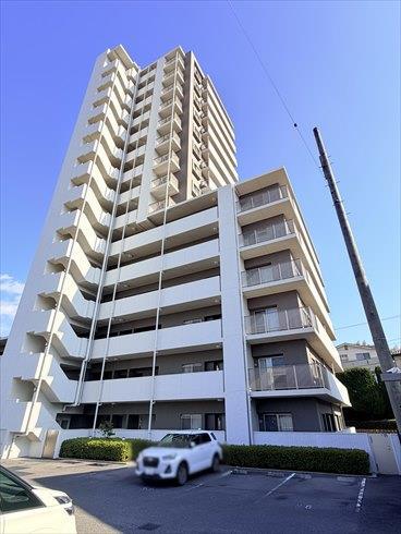 マンションの外観（2026年2月撮影）