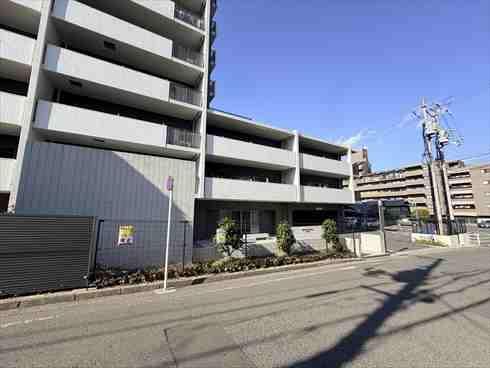 マンションの外観（2026年2月撮影）