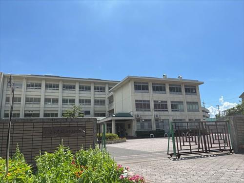 広島市立城山北中学校まで1140m