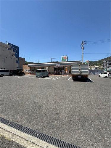 セブンイレブン広島山本1丁目店900m セブンイレブン広島山本1丁目店900m