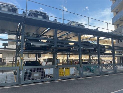 敷地内機械式駐車場