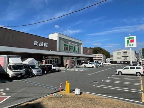 フジ戸坂店まで430m
