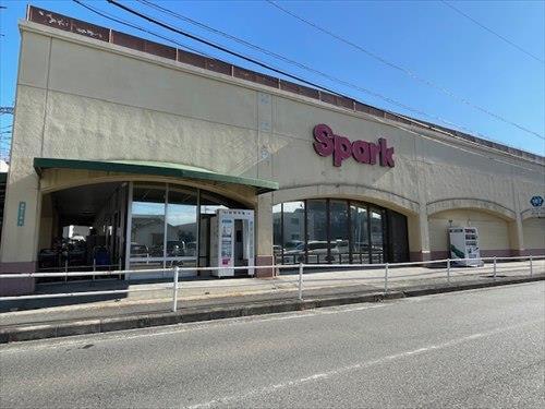 スパーク浜田店　徒歩11分