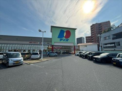 ディオ宇品店まで240ｍ