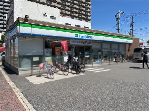ファミリーマート宇品神田店まで徒歩2分