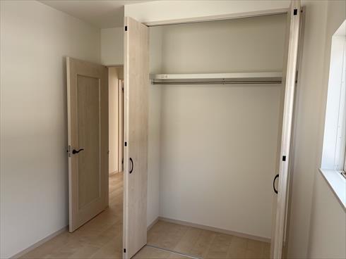 2階：洋室5.3帖(北側)