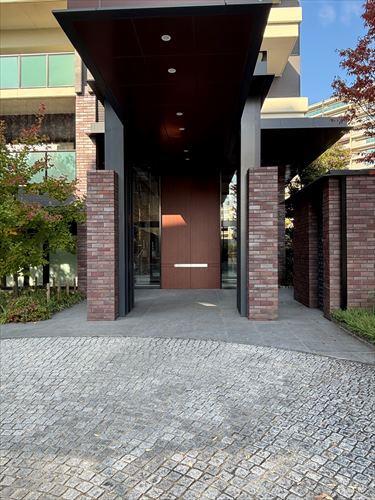 エントランス正面