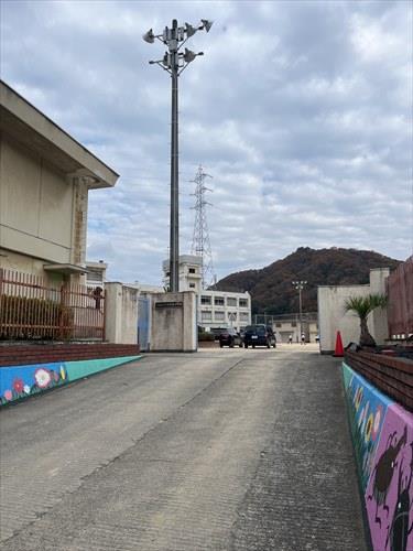 広島市立中野東小学校まで900m 広島市立中野東小学校まで900m