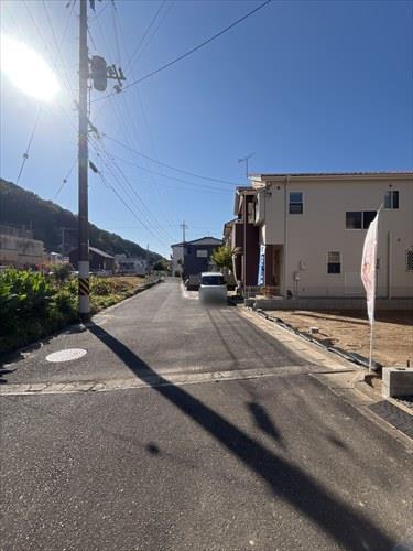 前面道路（北側から撮影）