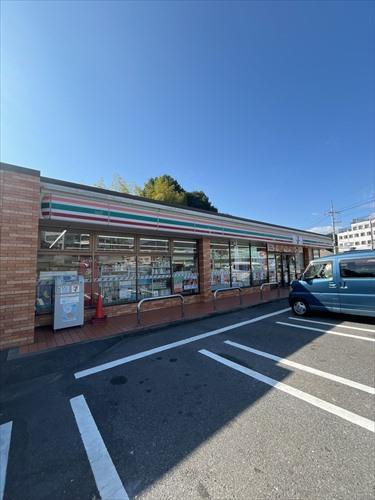 セブンイレブン広島口田南店まで830m