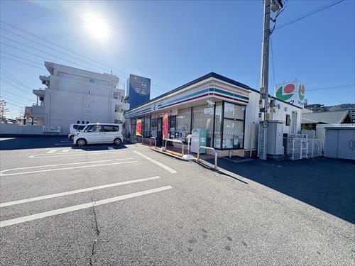 セブンイレブン山本一丁目店まで360ｍ