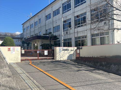 広島市立東浄小学校まで280m 広島市立東浄小学校まで280m