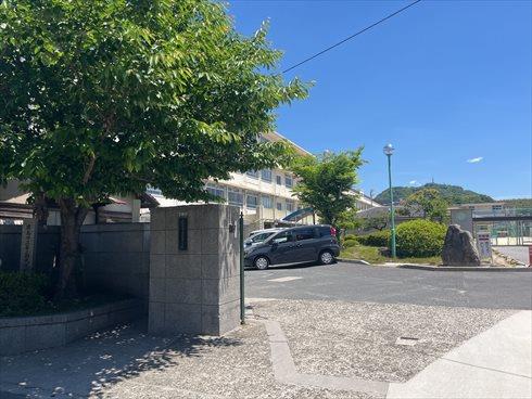 広島市立翠町中学校まで250m 広島市立翠町中学校まで250m