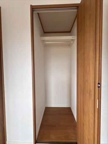 西側洋室（クローゼット）