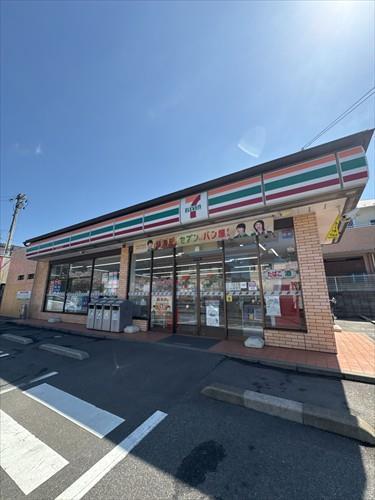 セブンイレブン黒瀬春日野店まで350m