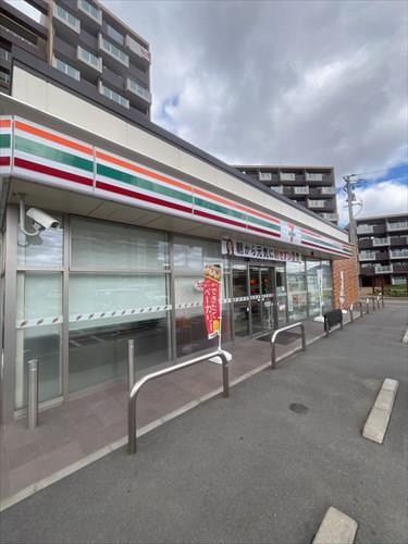 セブンイレブン熊野町貴船店迄710m