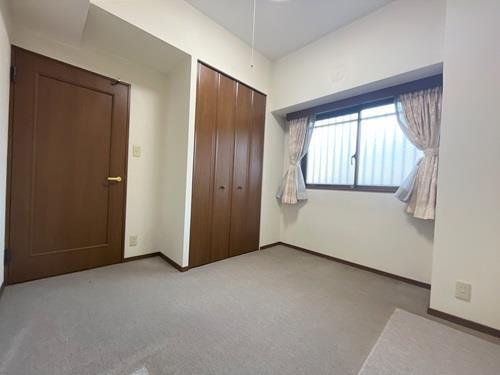 洋室（約4.9帖）