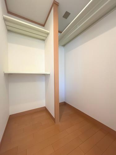 ウォークインクローゼット（洋室③：東側）