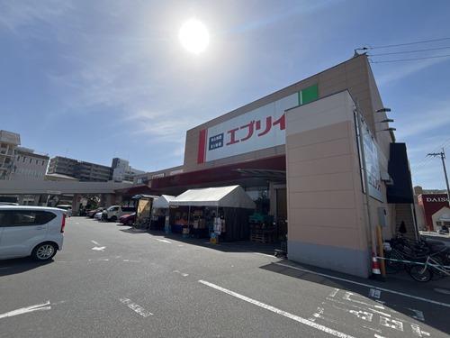 業務スーパーエブリイ楠木店：徒歩11分