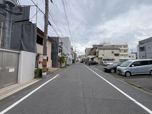 前面道路（北東側より撮影）