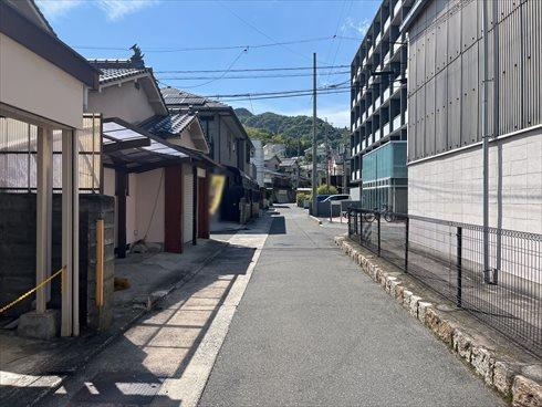 北東側道路