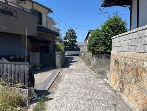 西側道路
