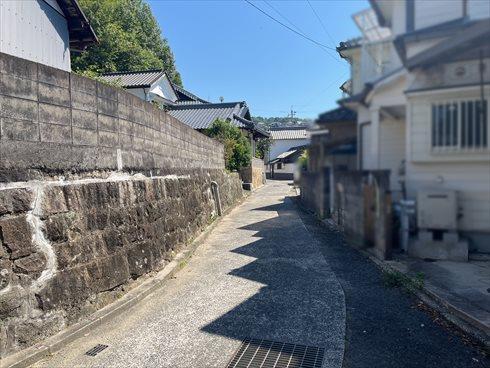 西側道路