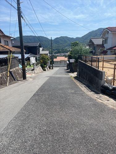東側道路（2026年9月撮影）