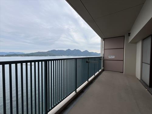 南東側バルコニー
