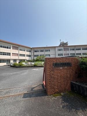 大竹市立玖波中学校まで180m 大竹市立玖波中学校まで180m