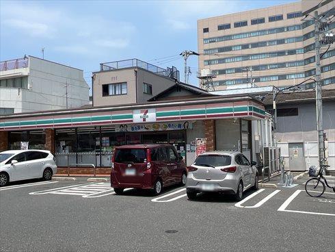 セブンイレブン出汐4丁目店まで100m セブンイレブン出汐4丁目店まで100m