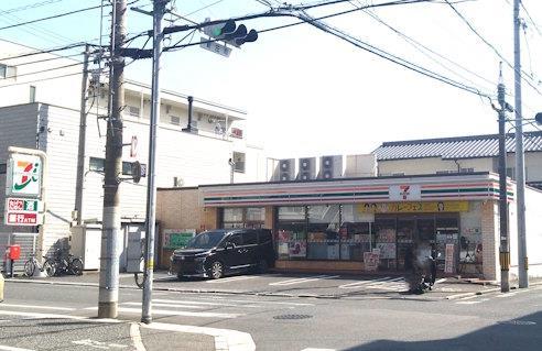 セブンイレブン広島新庄店まで徒歩４分