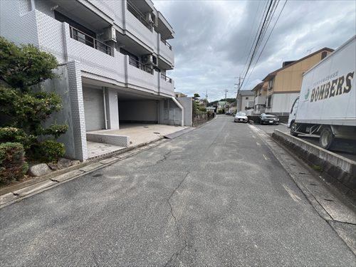 前面道路(2026年9月撮影) 前面道路(2026年9月撮影)