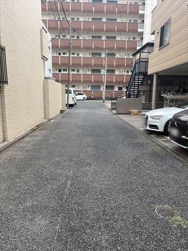 現地含む前面道路