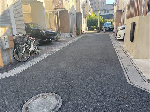 西側道路