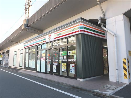 セブンイレブン吉祥寺南町５丁目店330m