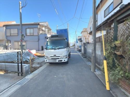 前面道路（2025年1月撮影）