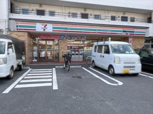 セブンイレブン東菅野店 510m