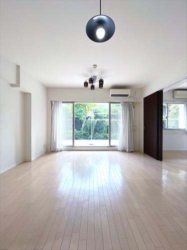 LD約12.5帖・洋室約5帖