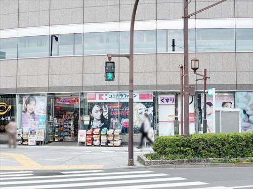 ココカラファイン市ケ谷駅前店(660m)