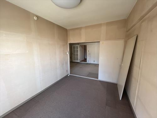 北東側洋室＋LD