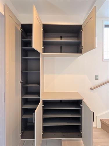 シューズボックス