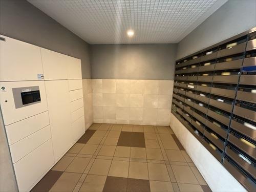 ポストと宅配ボックス