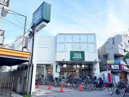 Fuji用賀店(290m)