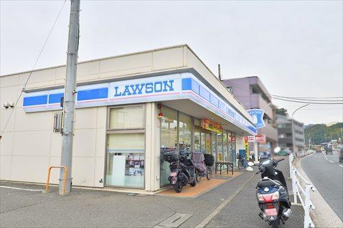 ローソン横浜釜利谷東五丁目店1260m